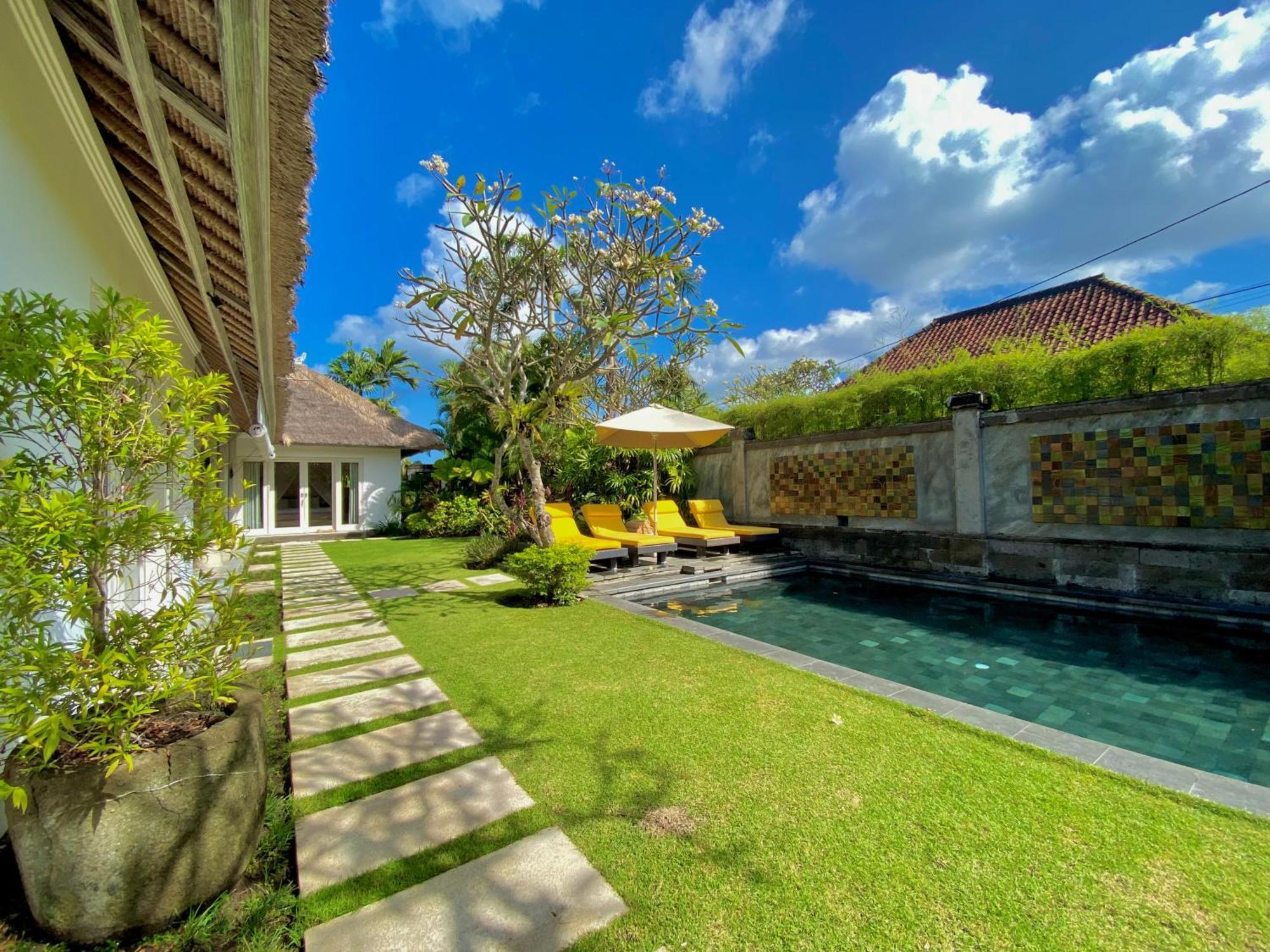 Serene Villas CHSE certified Seminyak Exterior foto